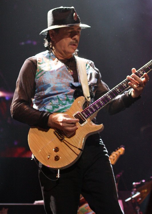 Santana_Acer_Arena_(5558151833)_(cropped).jpg