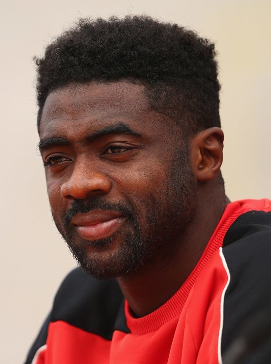 Kolo+Toure+Liverpool+UEFA+Europa+League+Cup+9GlhBRR-jqFx.jpg