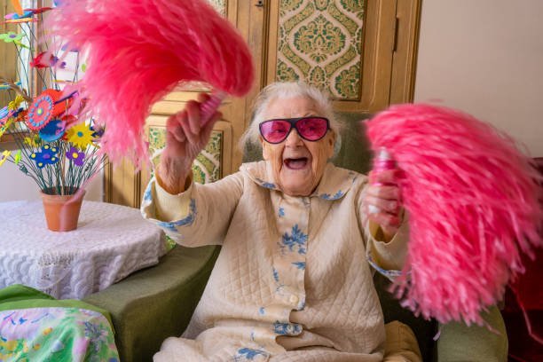 cheerleader-pom-pom-elderly-woman-happy.jpg.bf2a98f65b78706236671e7c733a7f58.jpg